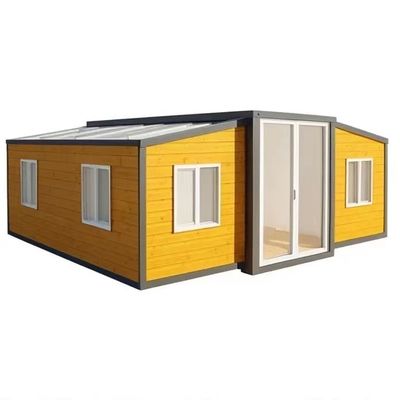 Casa de contêineres com porta de aço vermelho e estilo de design moderno