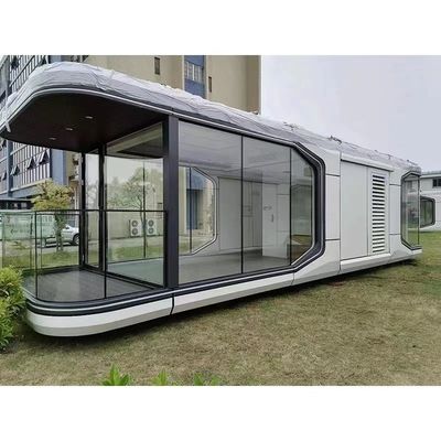 Experimente o luxo em uma casa cápsula com uma vista mais ampla