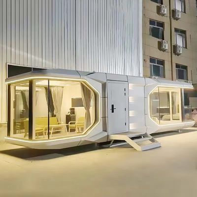 Casa de vidro exterior personalizada para casais de férias em estilo de design contemporâneo