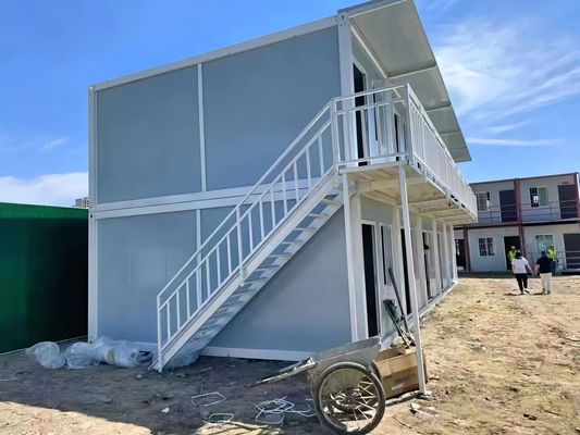 Rationalize o processo de construção com uma casa de contêineres montada de forma eficiente